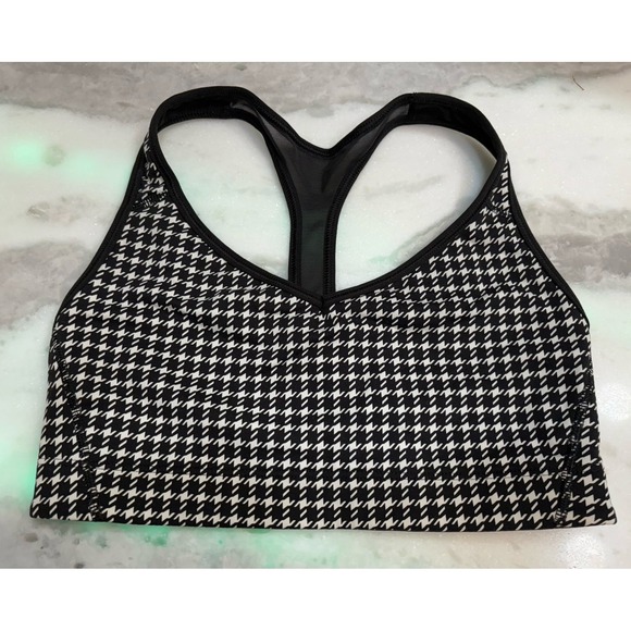 Victoria's Secret Other - Gently worn women's size small Victoria's Secret Sport athletic wear sports bra.